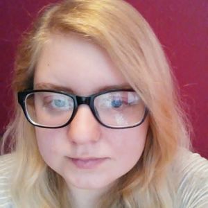 Meet your Posher, Chloe nakayla